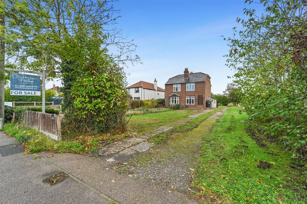 Property photo 1 of 14 Front