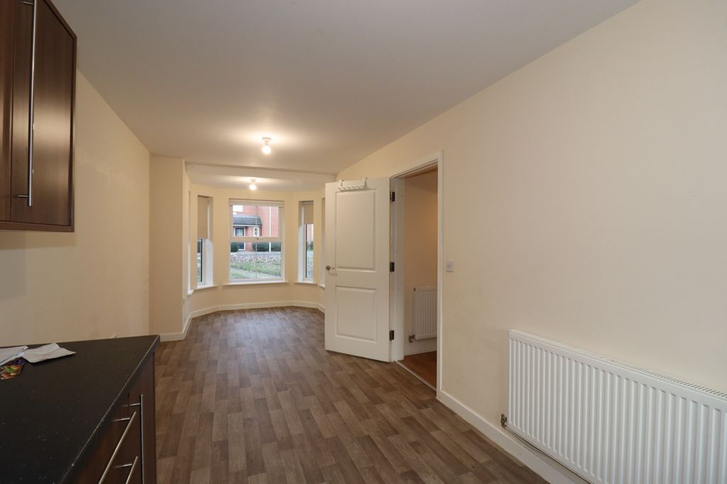 Property photo 3 of 15 Image 2