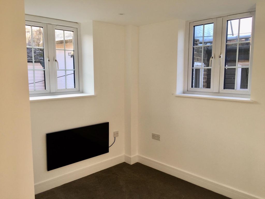 Property photo 3 of 6 Image