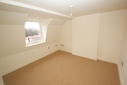 Property photo 3 of 4 2 Wilson Street (6).