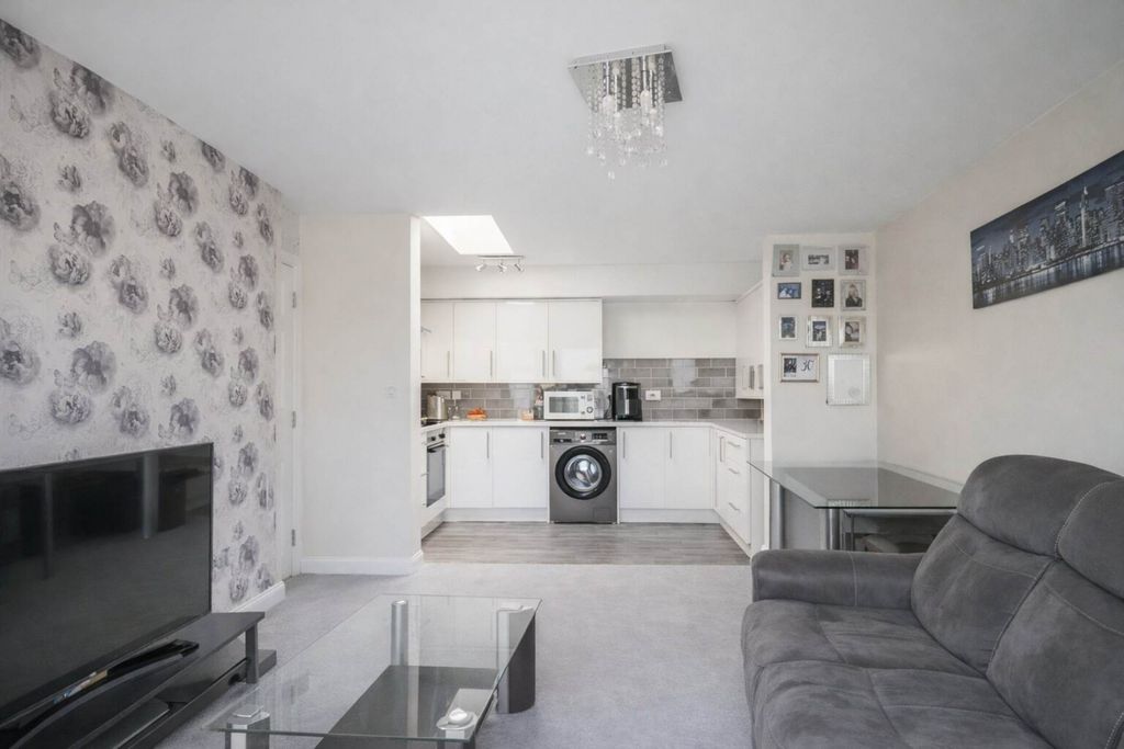 Additional image 4 of 2 bed flat for saleStormont Court, Weston-Super-Mare BS24