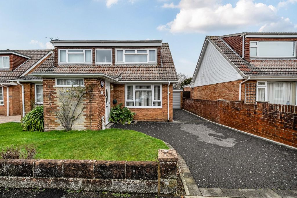 Property photo 1 of 17 1396597-22-6967B1126ba3c.Jpg