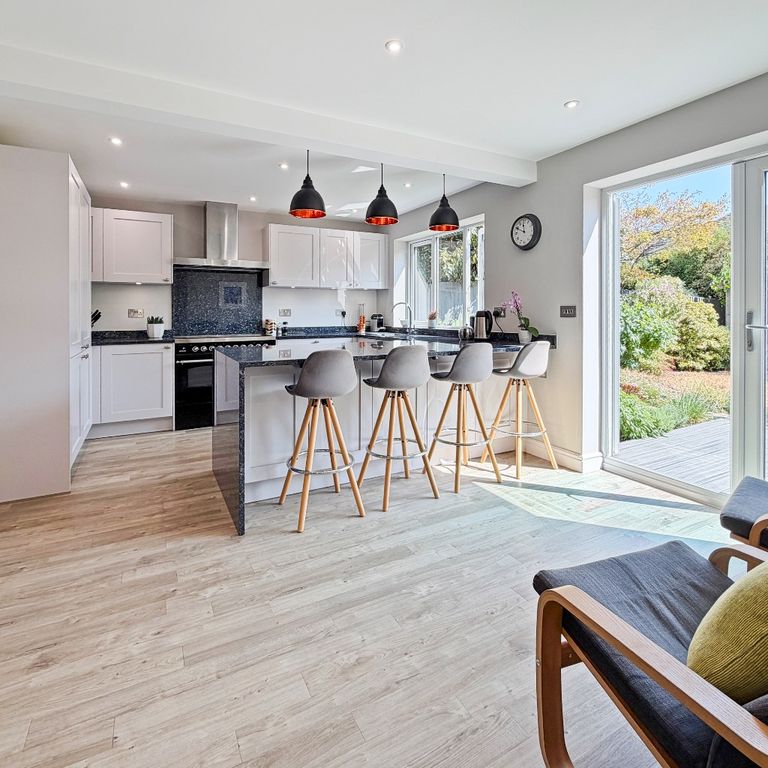 Property photo 3 of 32 5377624