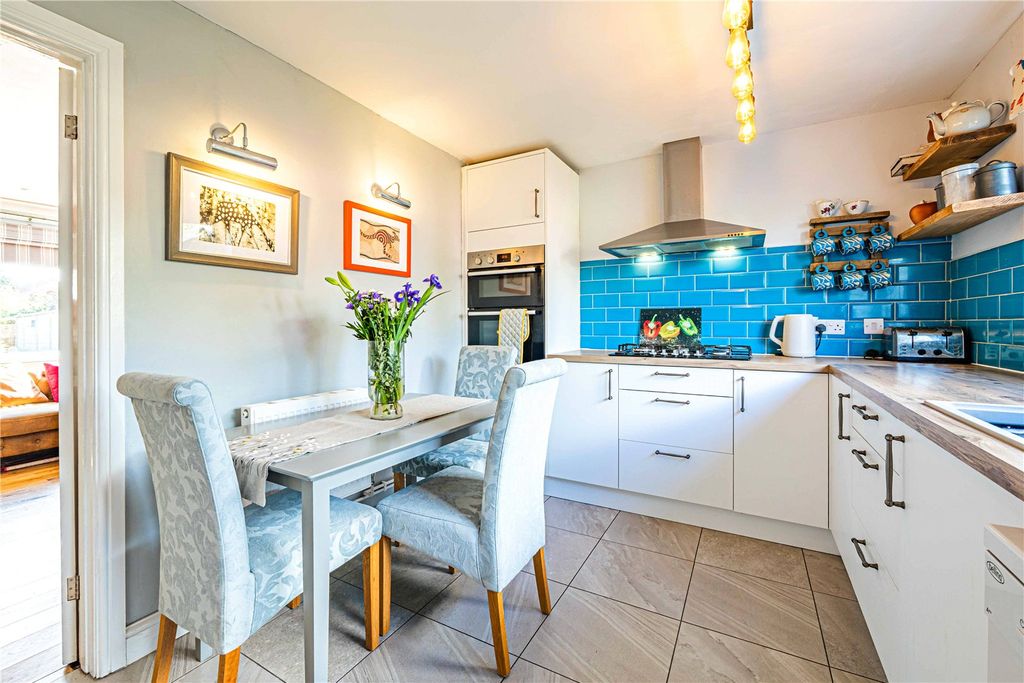 Property photo 3 of 17 Picture No. 18