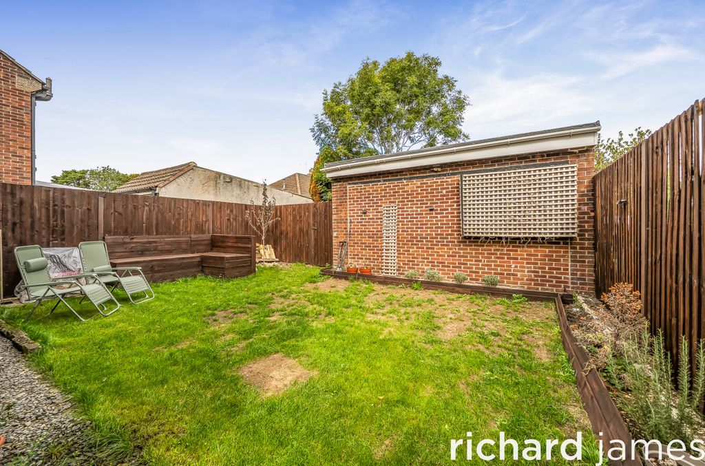 Property photo 2 of 15 A7640ce5605d485794B3Abbe7c02847c