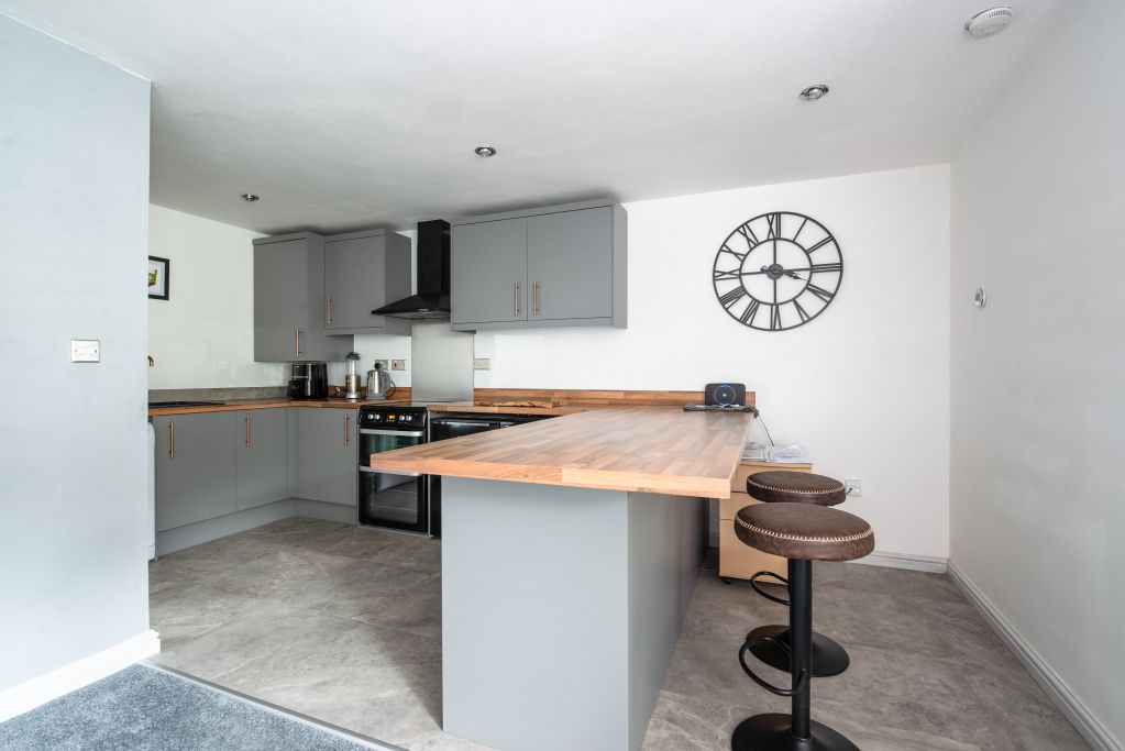 Property photo 3 of 12 Kitchen