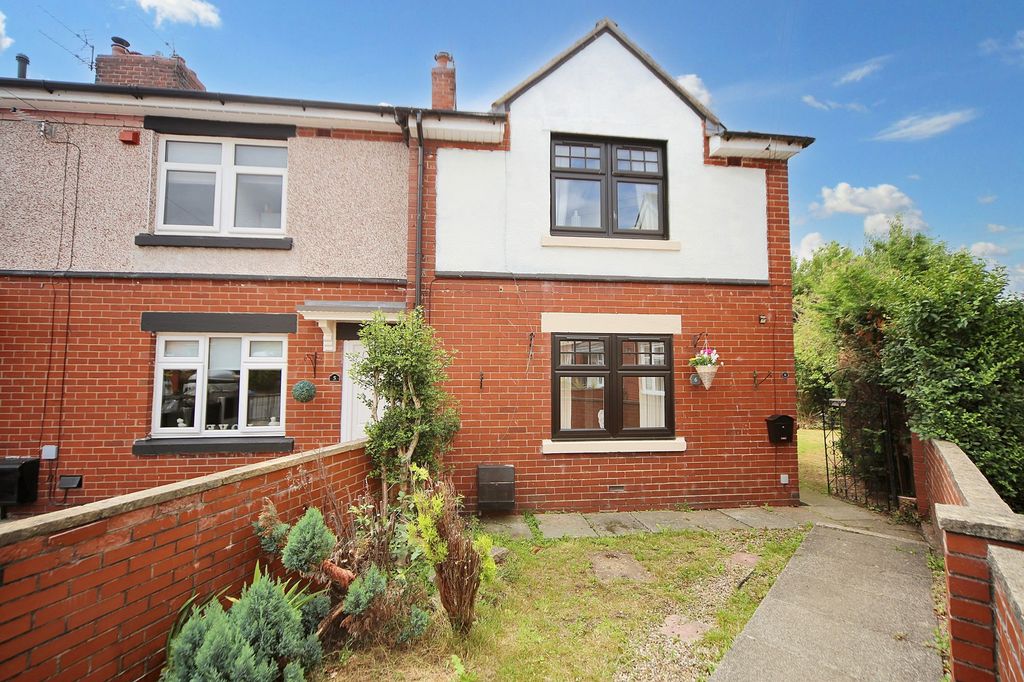 Property photo 2 of 26