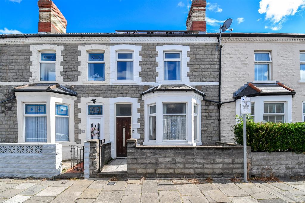 Property photo 1 of 17