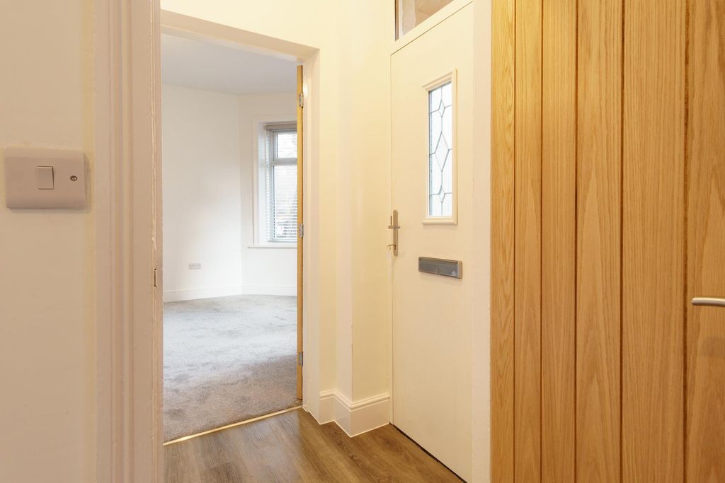 Property photo 3 of 20 Photo 2