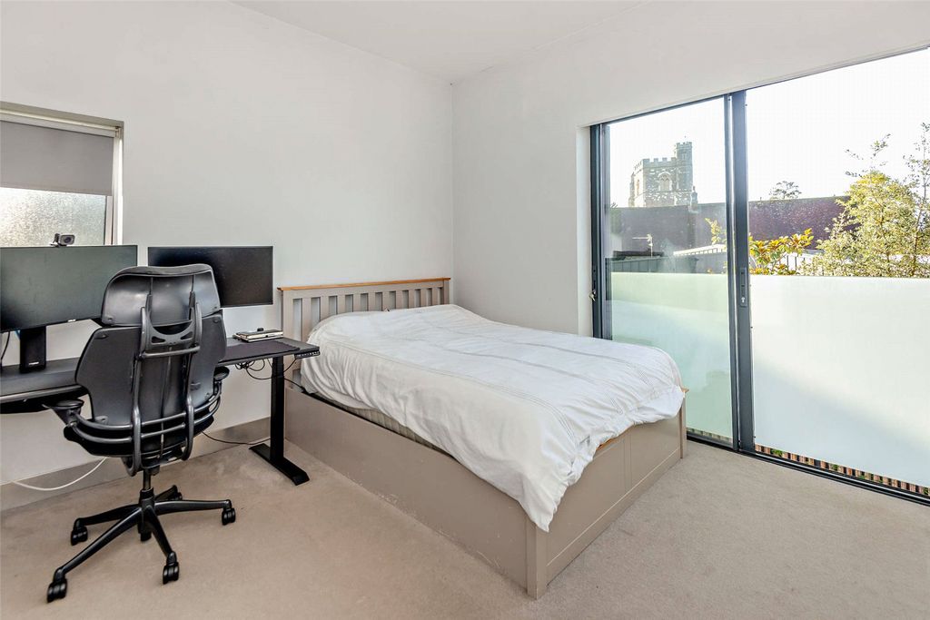 Additional image 20 of 5 bed detached house for saleVicarage Walk, Bray, Maidenhead, Berkshire SL6