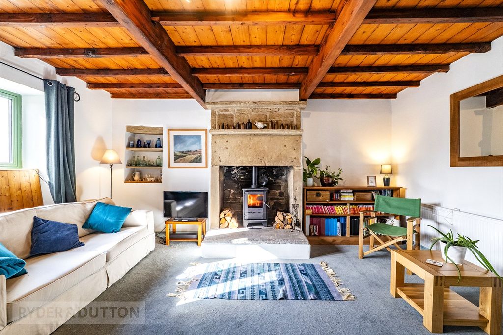 Property photo 2 of 19 Living Room