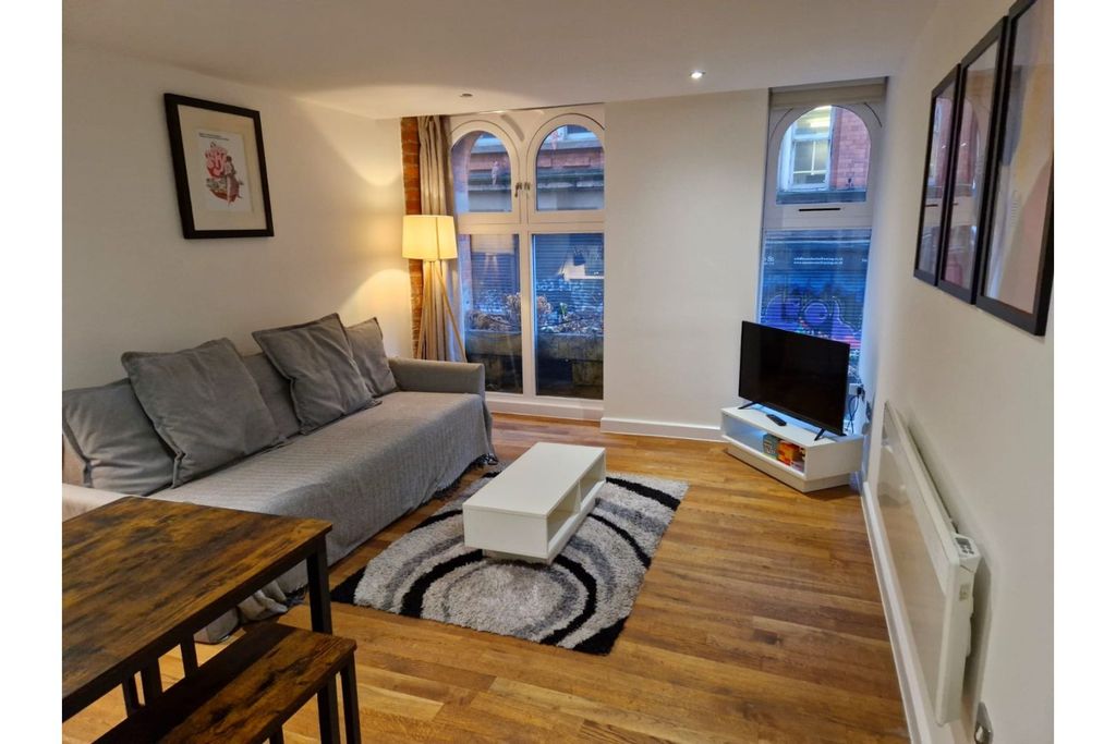 Property photo 2 of 13