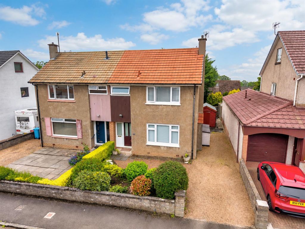 Property photo 2 of 16 12 Tircarra Gardens Bf-3.Jpg