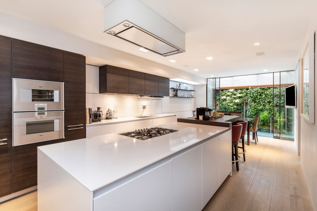 Property photo 2 of 14 Picture No. 31