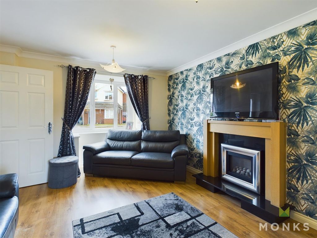 Property photo 2 of 13 Cam01420G0-Pr0265-Still007.Jpg