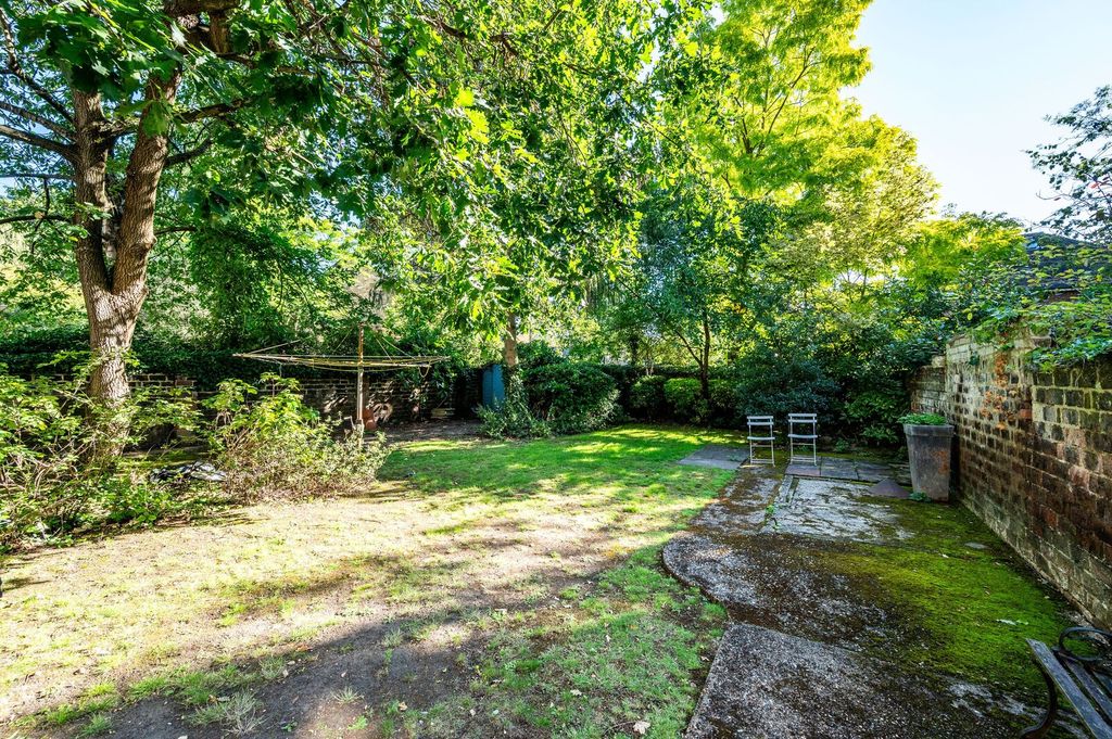 Property photo 3 of 14