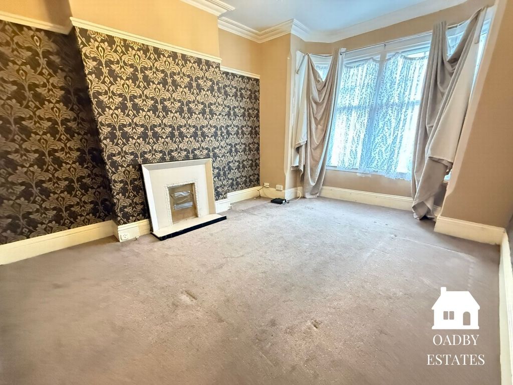 Property photo 3 of 11 Photo 3