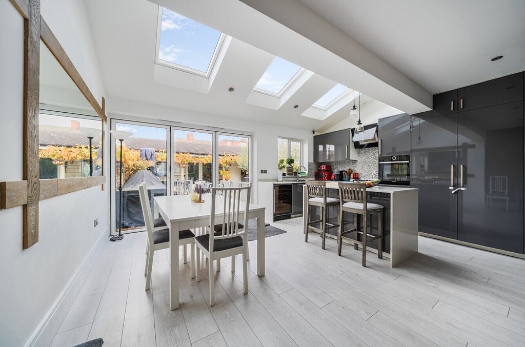 Property photo 2 of 18 Picture No. 18