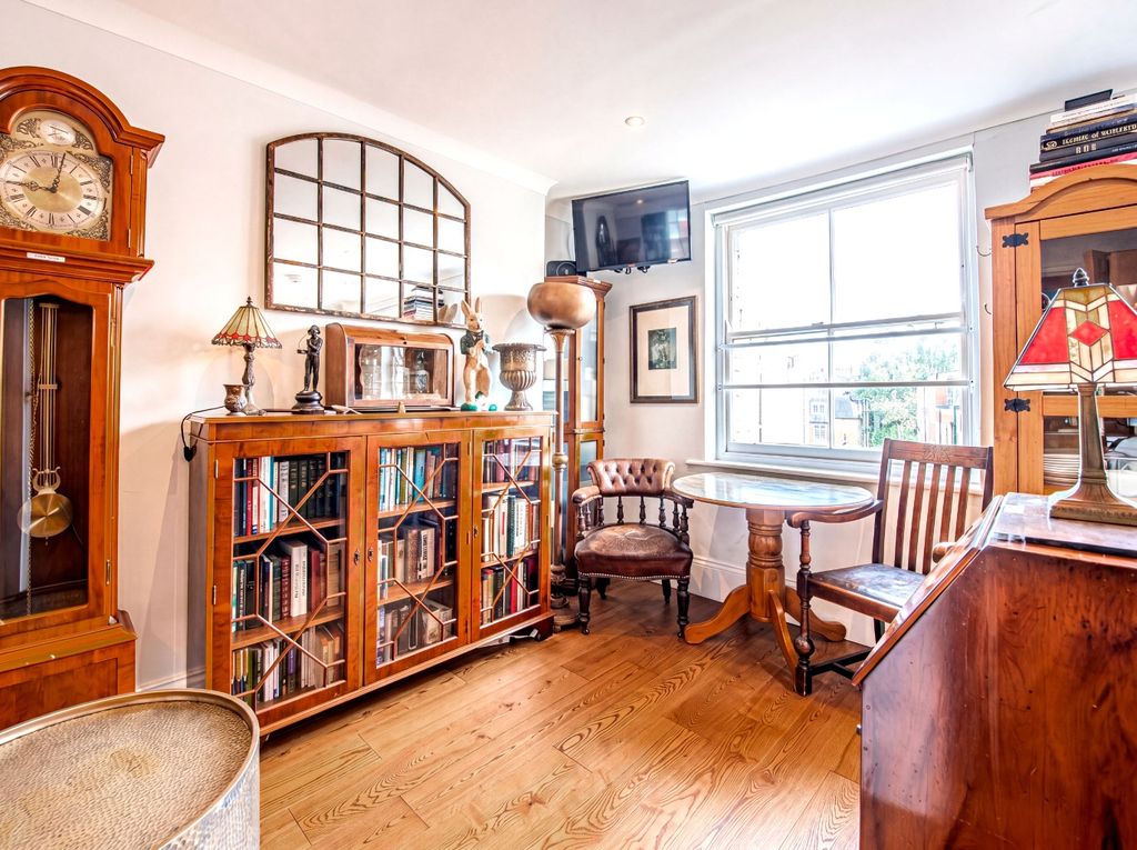 Property photo 3 of 14 5364012