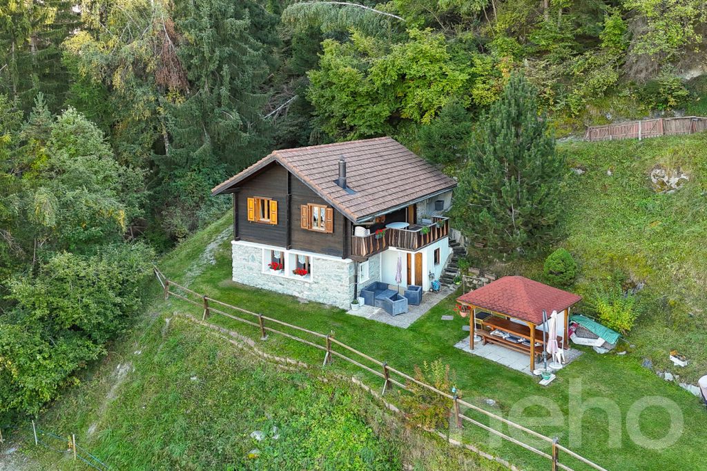 Property photo 1 of 12