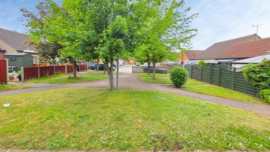 Property photo 2 of 8
