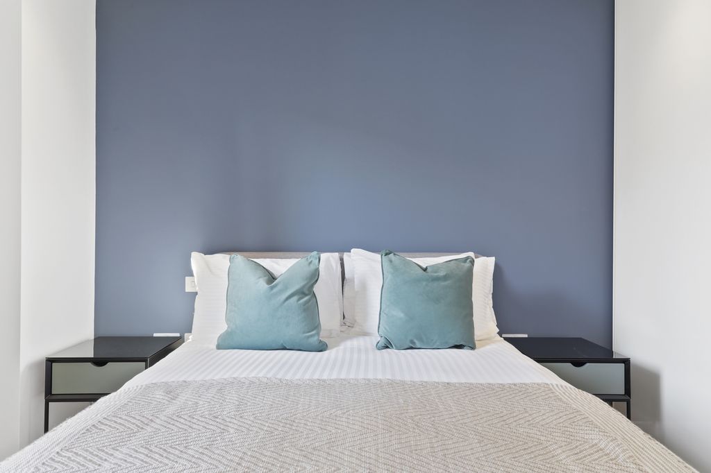 Property photo 3 of 25