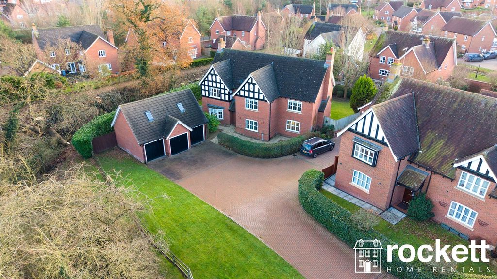 Property photo 2 of 77 Picture No. 90