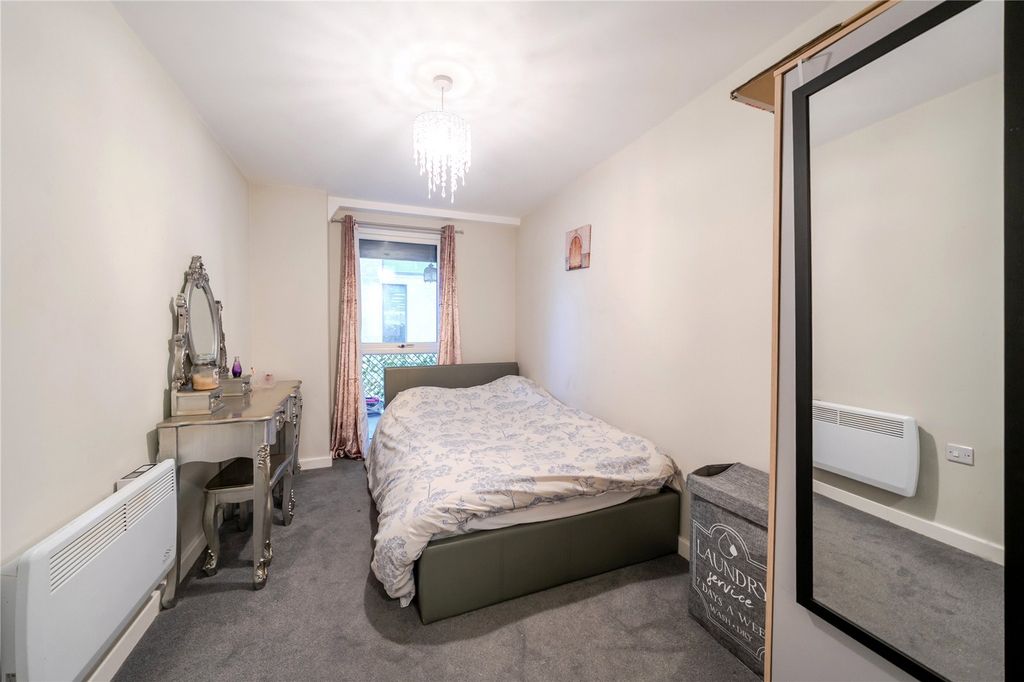 Property photo 3 of 20 Picture No. 21