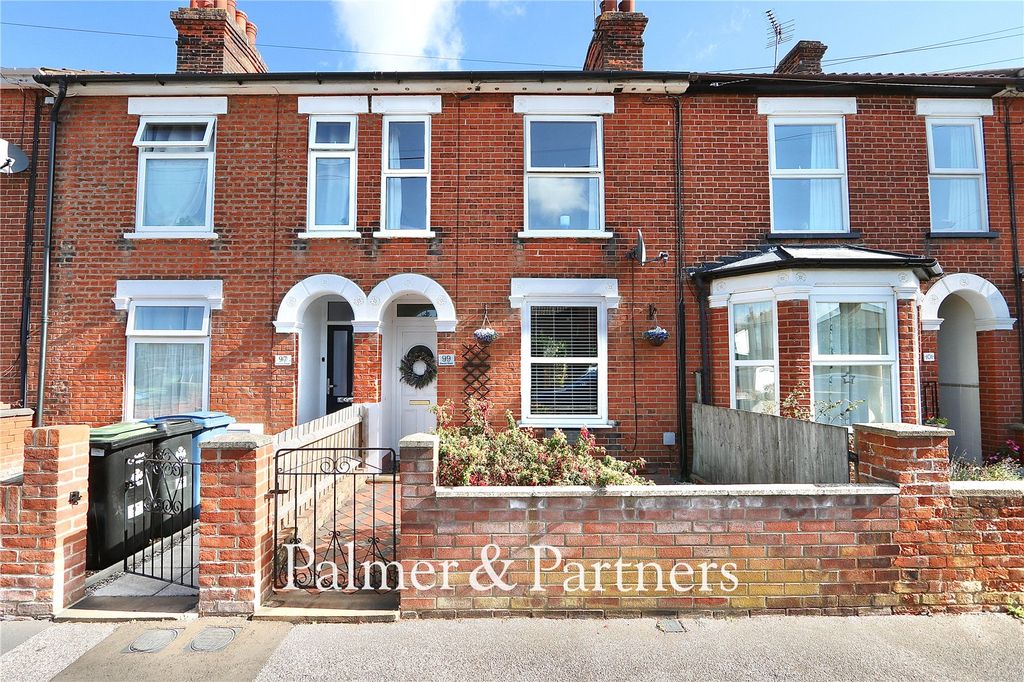 Property photo 1 of 24 Picture No. 05