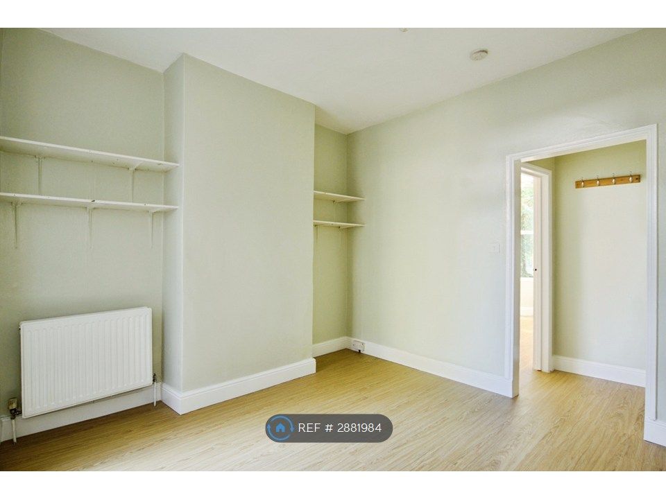Property photo 2 of 18 Living Room To Bedroom