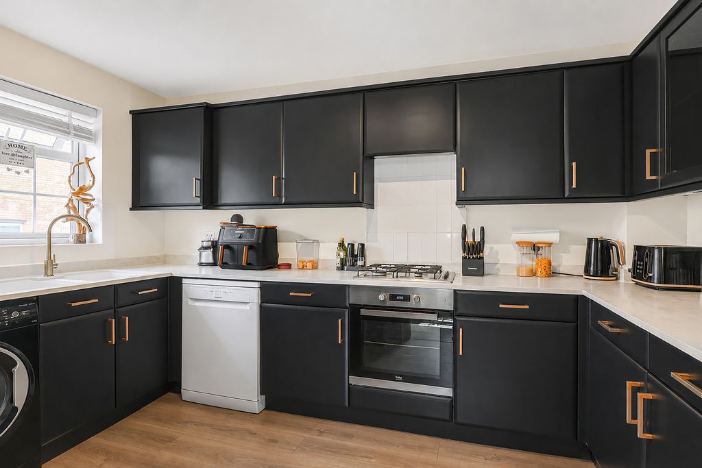Property photo 3 of 15 333A8568-1