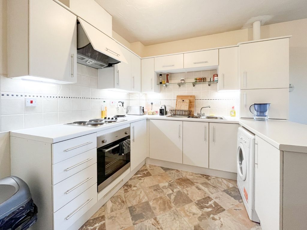 Property photo 2 of 13 Kitchen