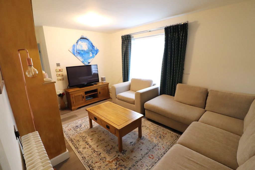 Property photo 3 of 19 Picture No. 12