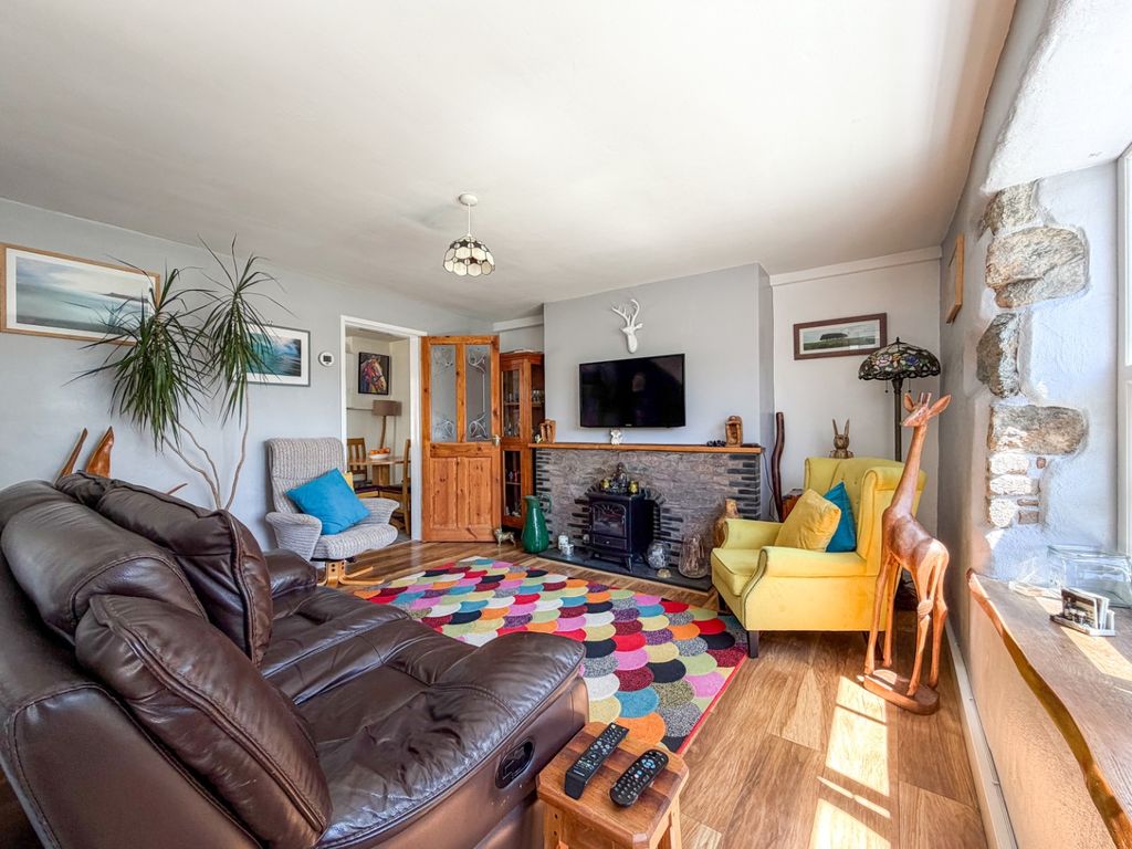 Property photo 2 of 21 5268856