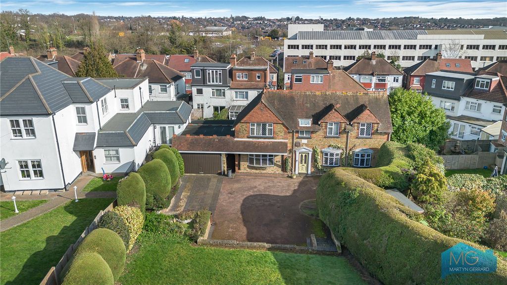 Property photo 3 of 34 Picture No. 35