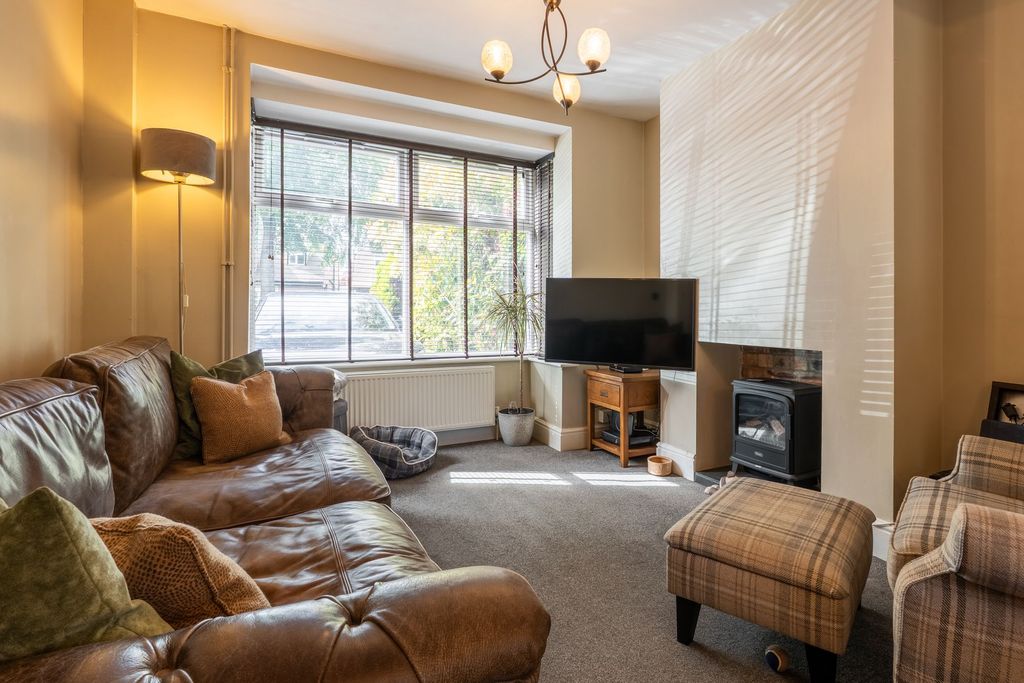 Property photo 2 of 23