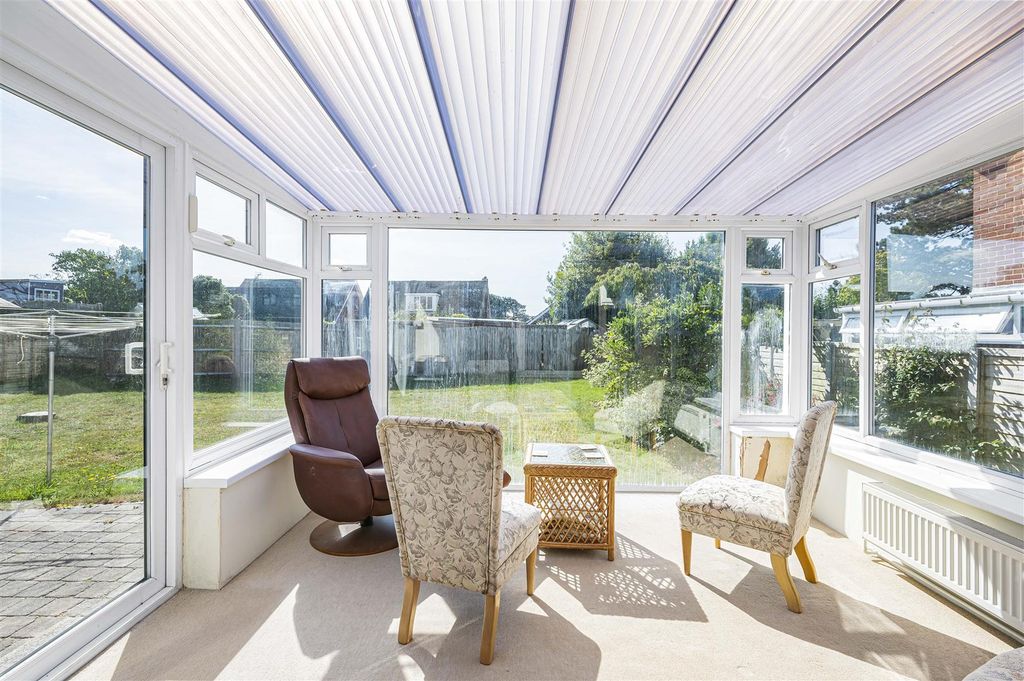 Property photo 3 of 20 Conservatory