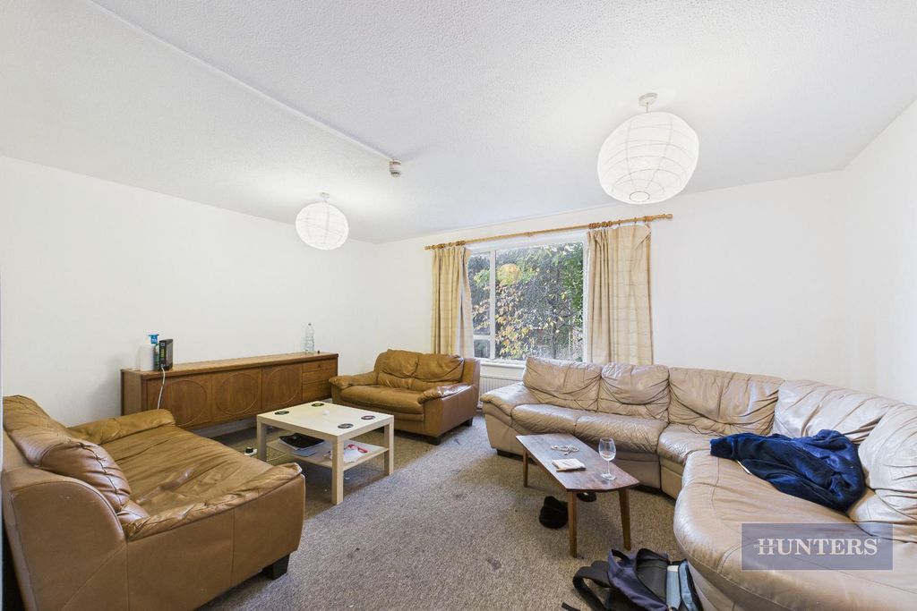 Property photo 2 of 16 Cam05152G0-Pr0284-Still007.Jpg