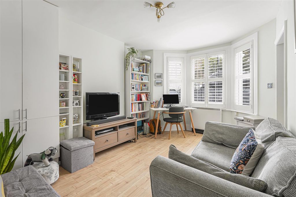 Property photo 2 of 10 Mnh01804.Jpg