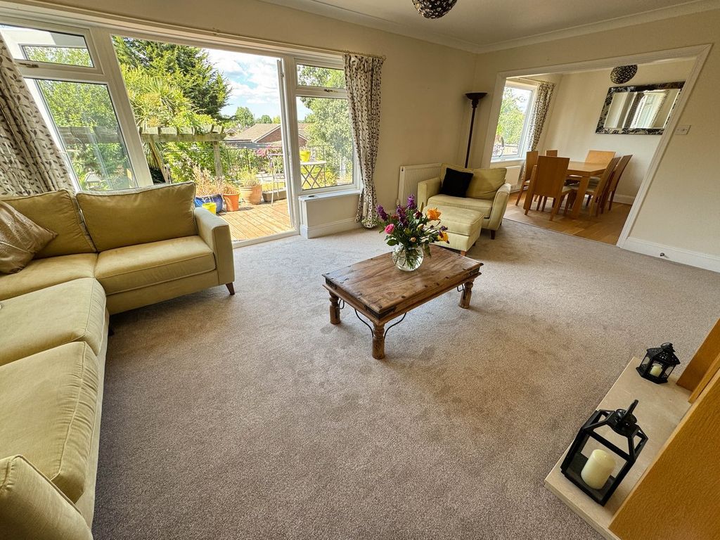 Property photo 3 of 22