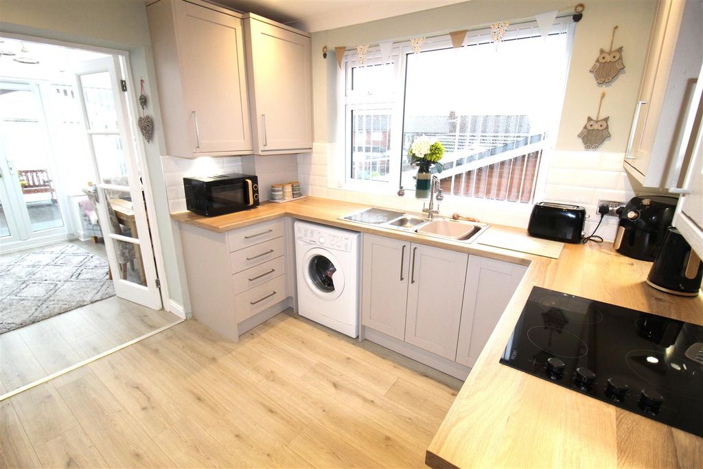 Property photo 3 of 14 Img_9988.Jpg