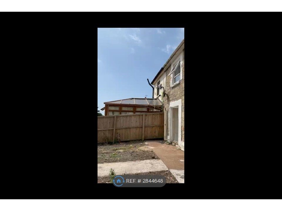 Additional image 7 of 3 bed semi-detached house to rentLeeson Road, Ventnor PO38