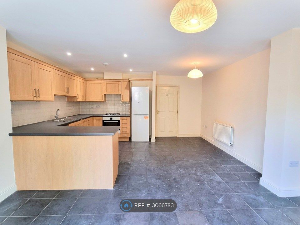 Property photo 3 of 20