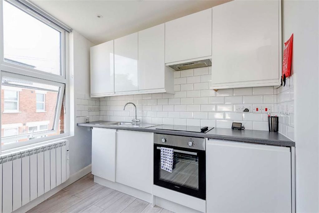 Property photo 2 of 3