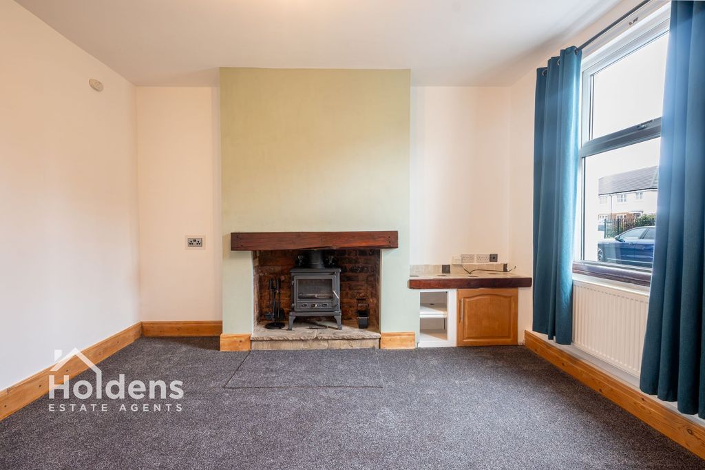 Property photo 2 of 13