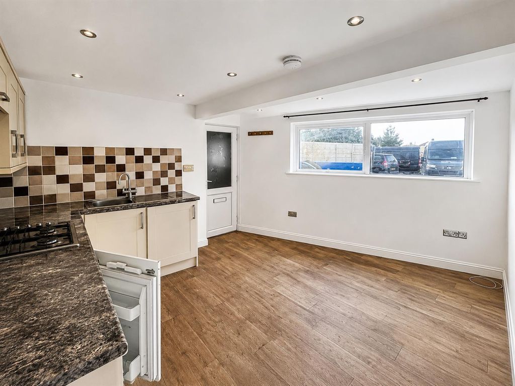 Property photo 3 of 5 Kithcen_1