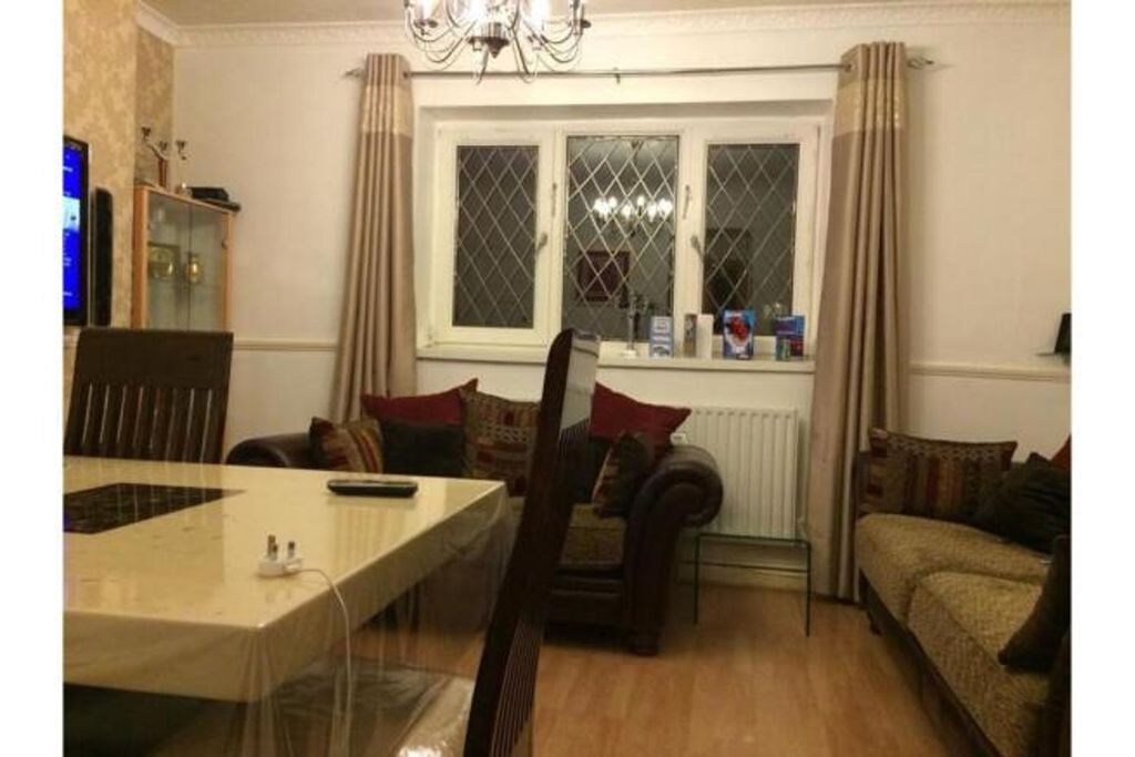 Property photo 2 of 9 Lounge/Dining Room