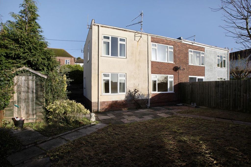 Property photo 1 of 21