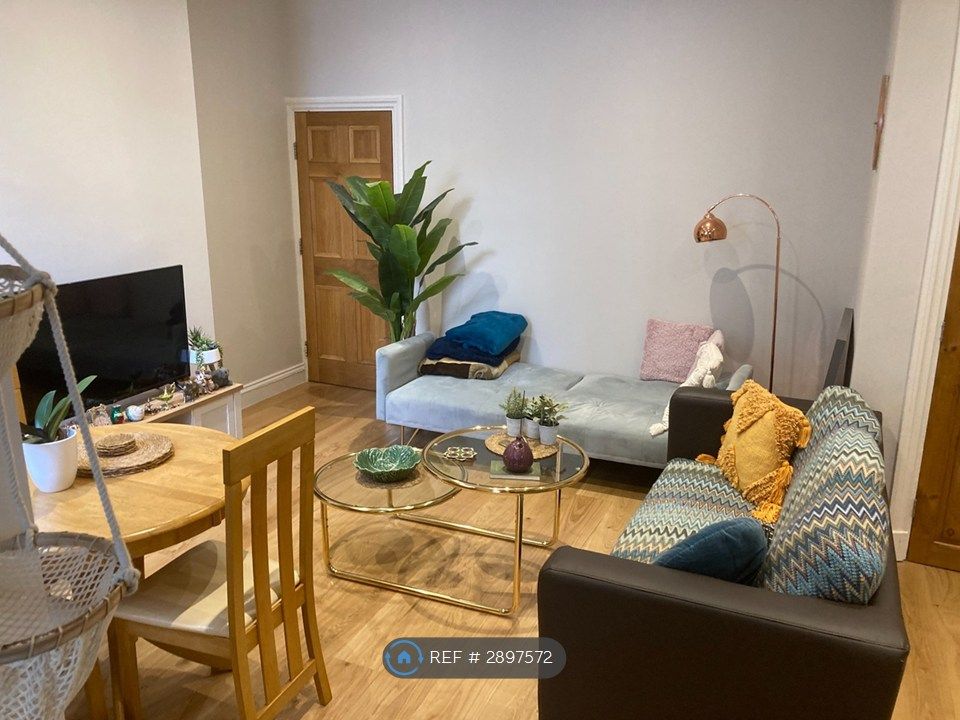 Property photo 1 of 7 Lounge