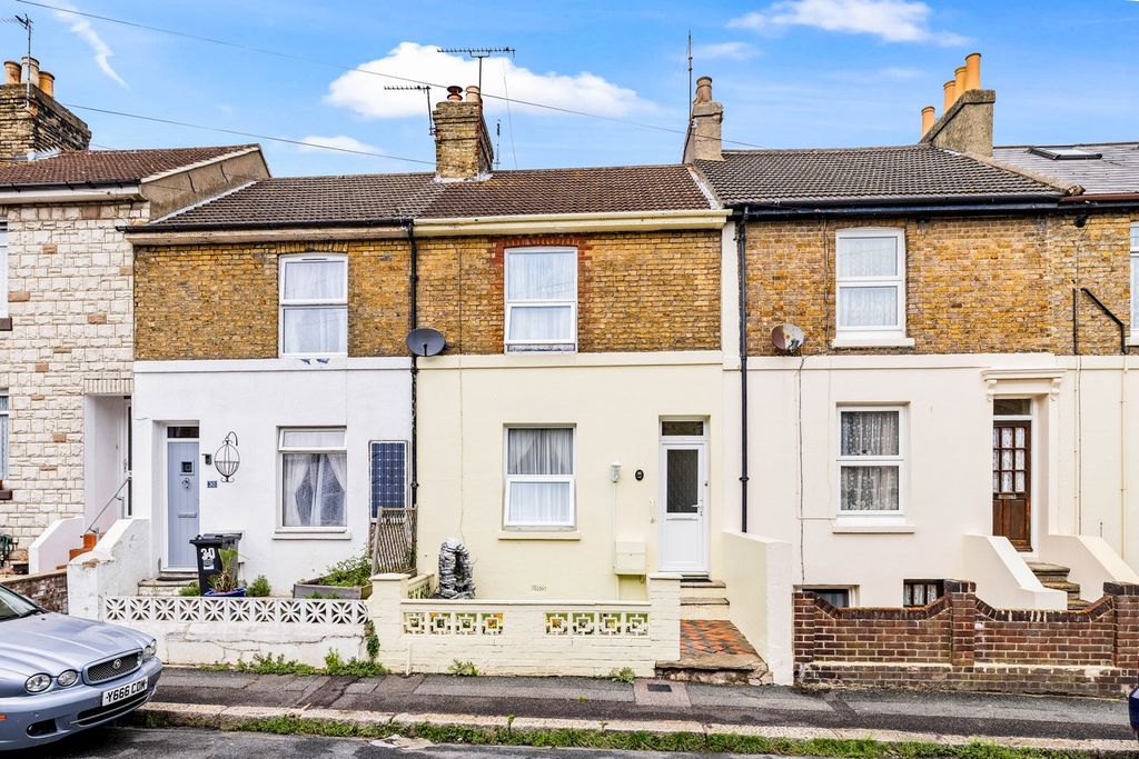 Property photo 1 of 11